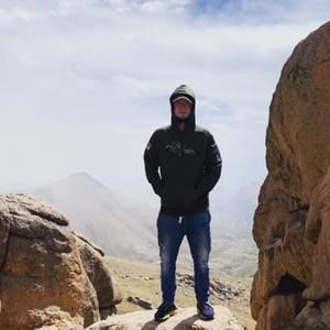 Meet your Posher, Steven